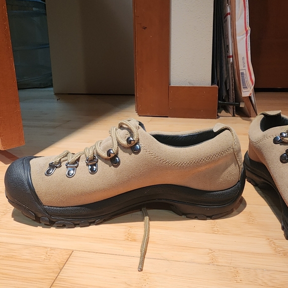 NWOT KEEN XT 0705 Suede Hiking Shoe Womens Size 6.5 Lace Up Outdoor Walking - Picture 3 of 7